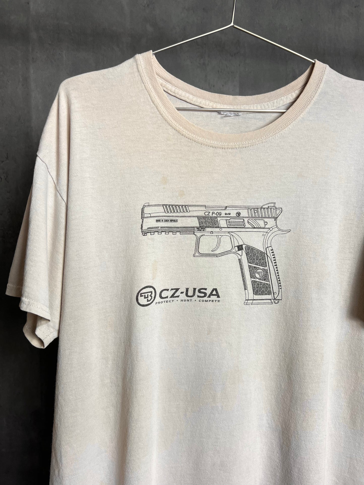 2000s Cz p-09 handgun tee [L]