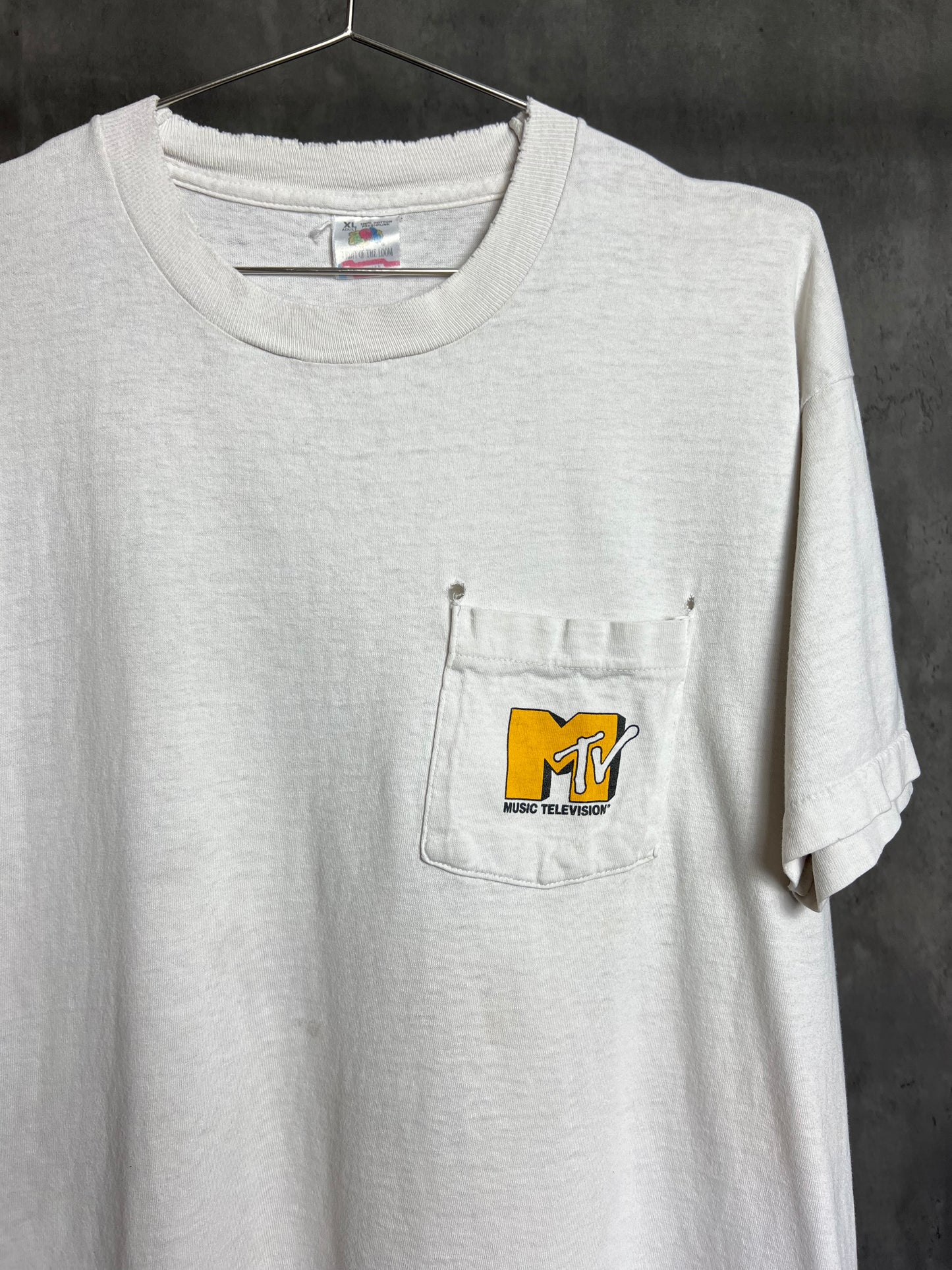 90s mtv plug in pocket tee [xl]