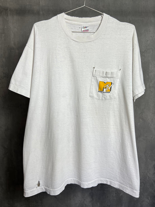 90s mtv plug in pocket tee [xl]